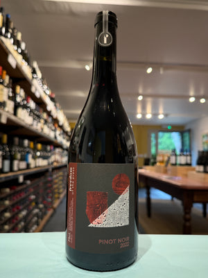 Freedom of the Press, Pinot Noir 2022, Essex